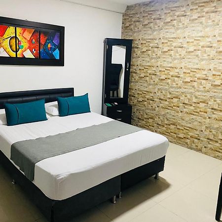 Hotel Tree House Medellin Ngoại thất bức ảnh