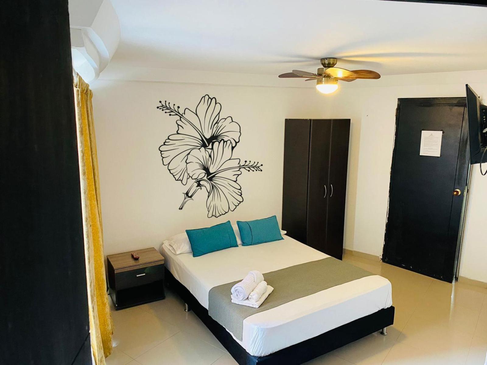 Hotel Tree House Medellin Ngoại thất bức ảnh