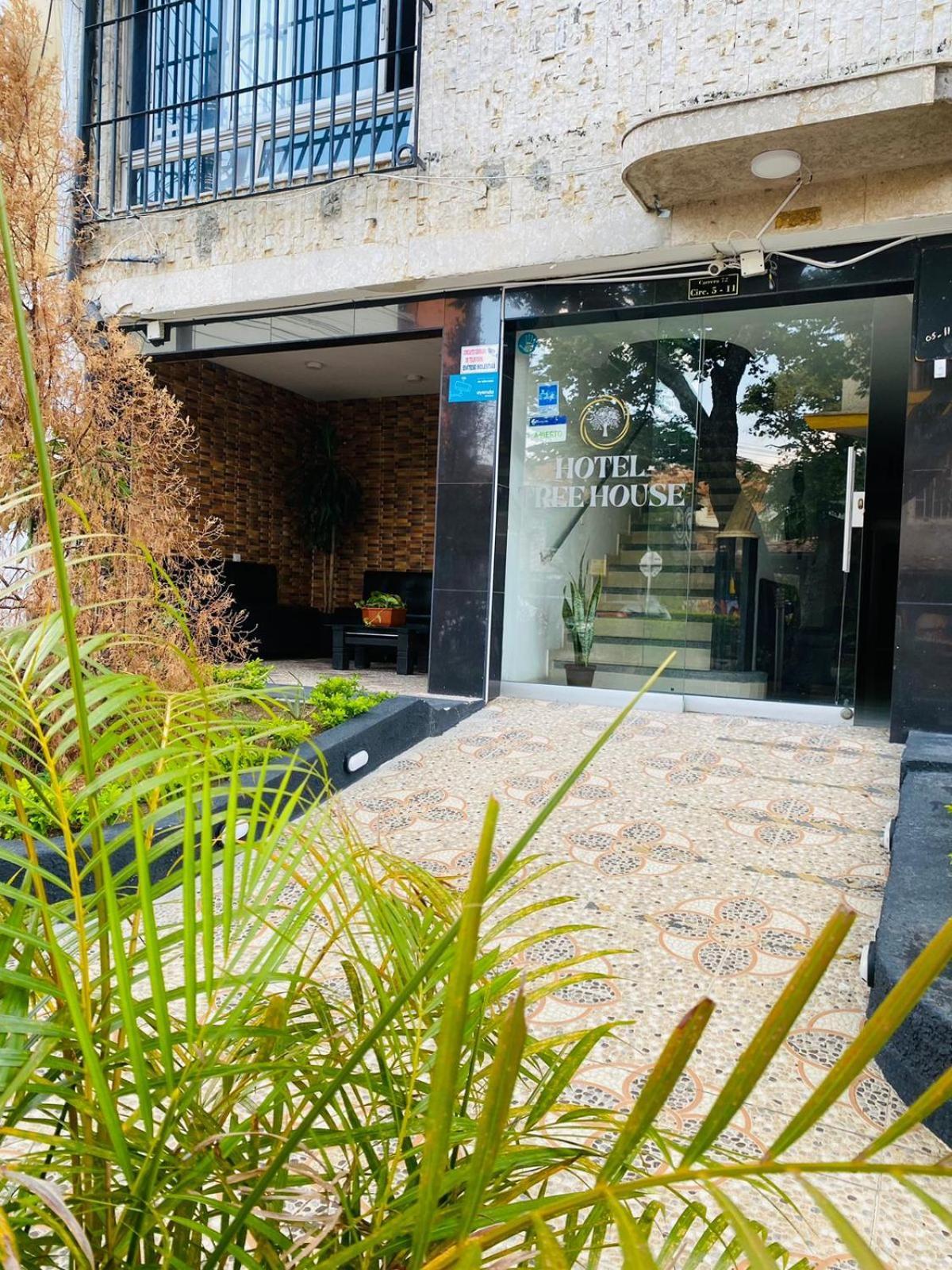 Hotel Tree House Medellin Ngoại thất bức ảnh