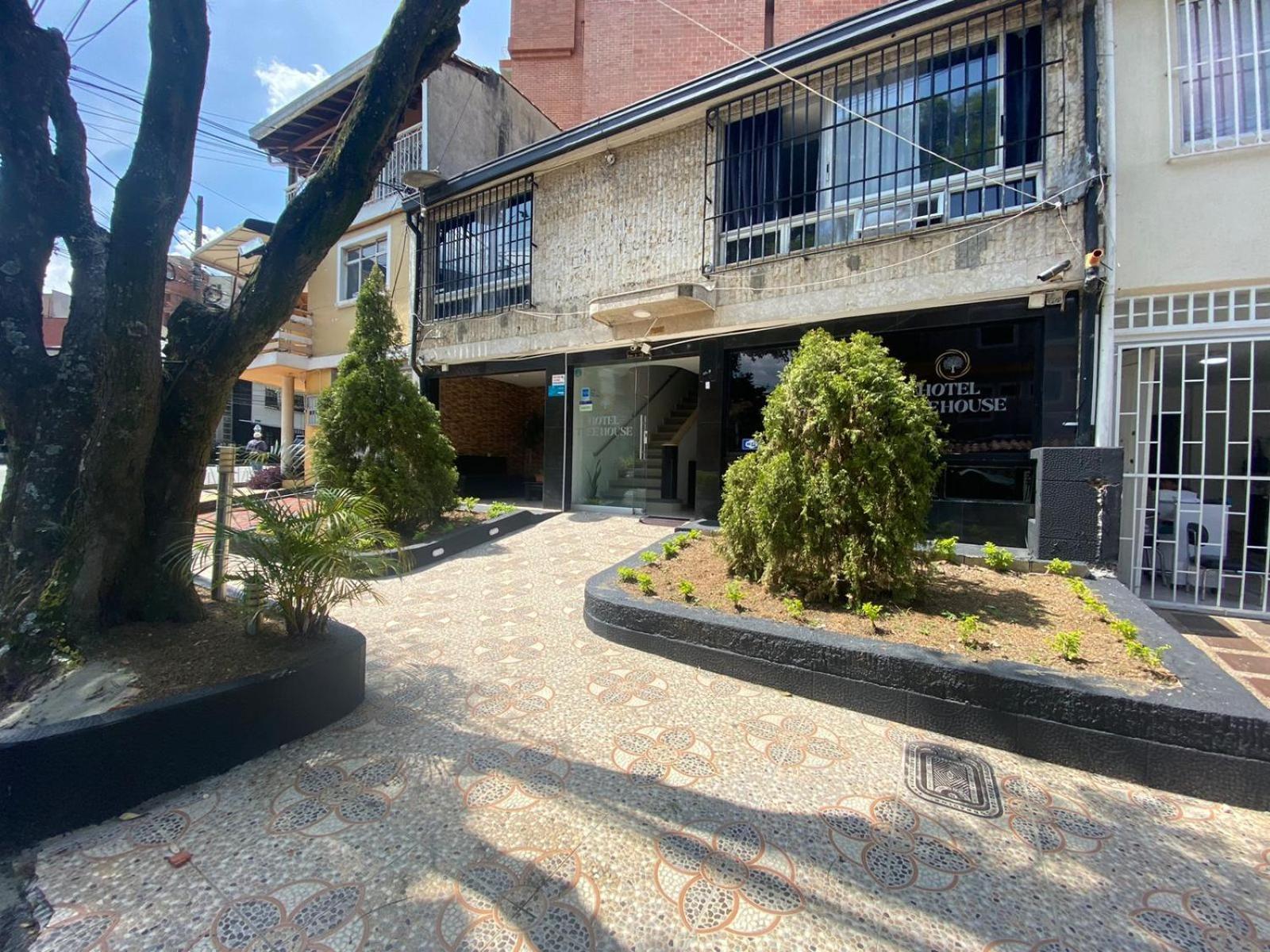Hotel Tree House Medellin Ngoại thất bức ảnh
