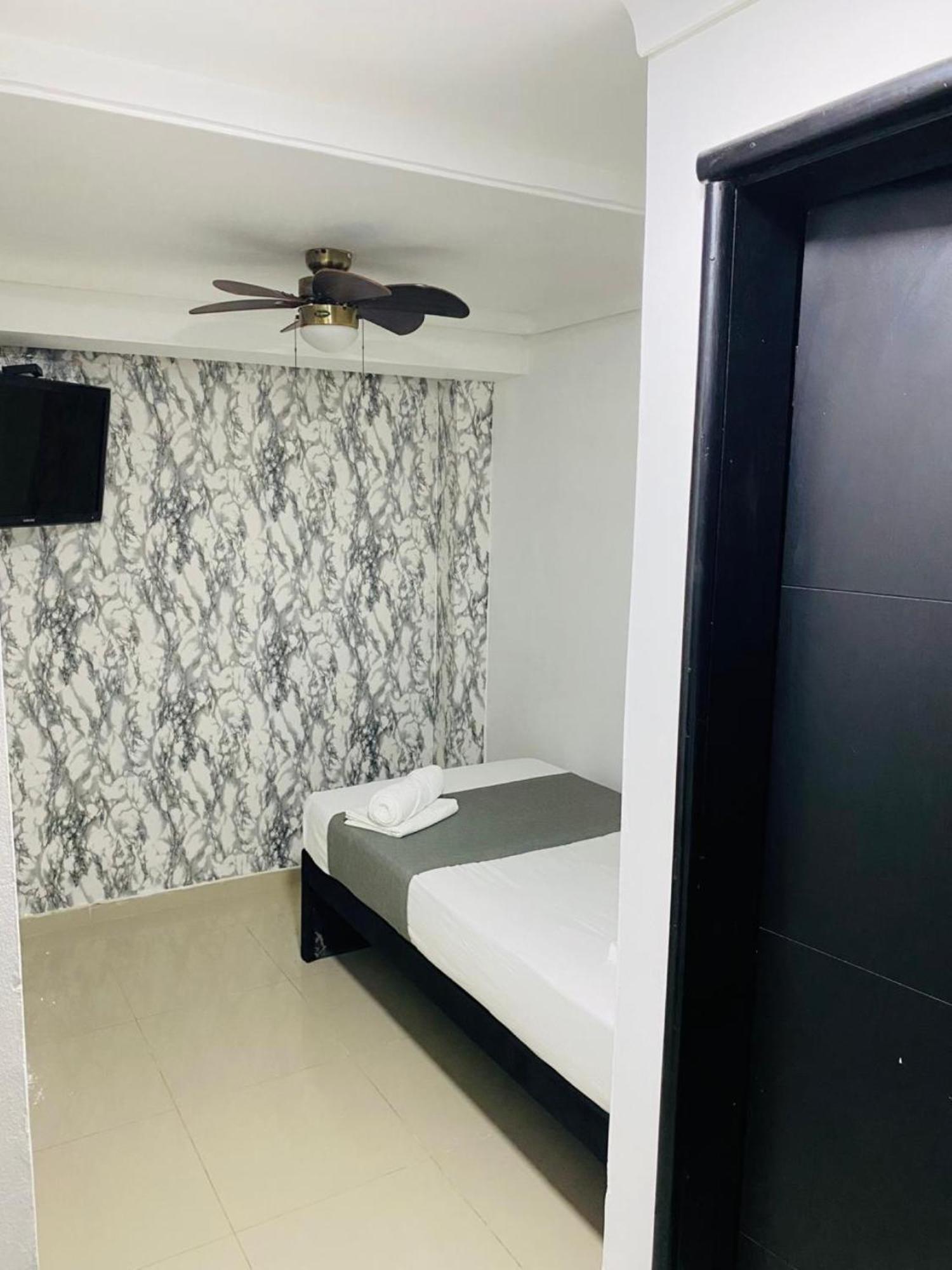 Hotel Tree House Medellin Ngoại thất bức ảnh